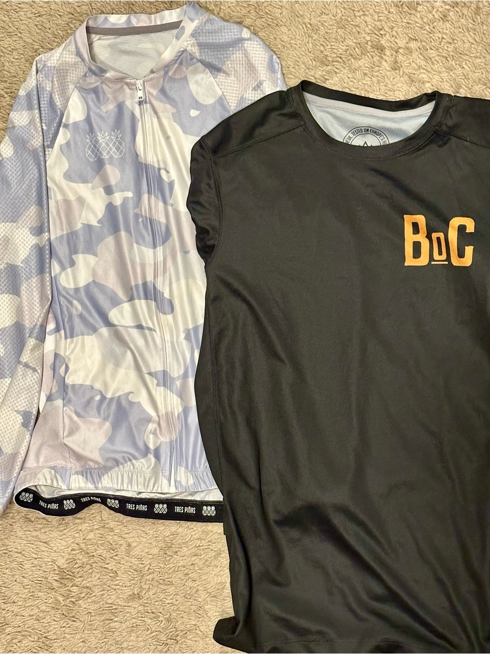 TRES PINAS large jersey + BOC Medium Cycling Jersey